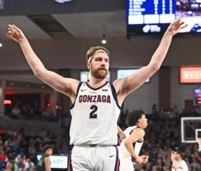 包含国际比赛日拉齐奥备战NBA季后赛；手感冰凉细节曝光；媒体盛赞；阵容厚度经受考验的词条-开云体育